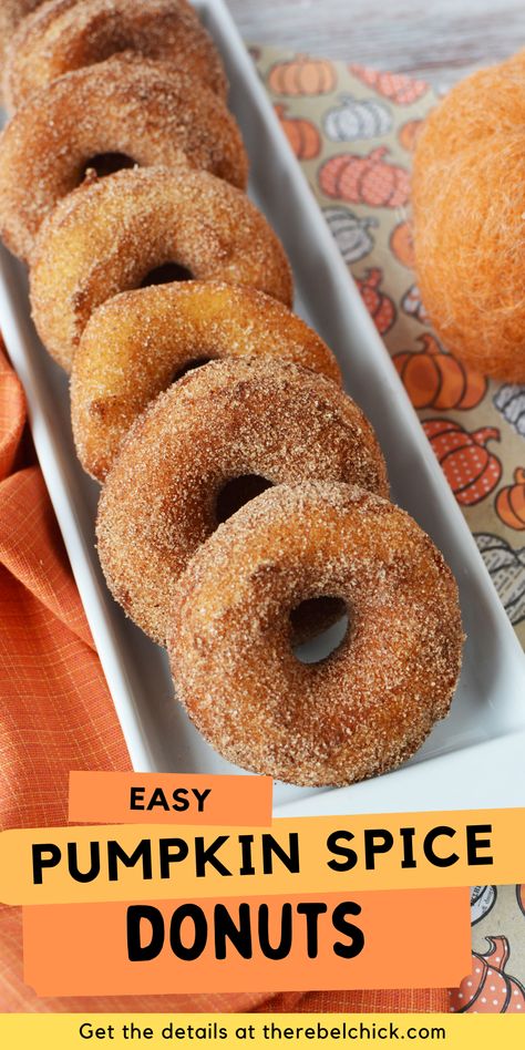 Pumpkin Spice Donuts dusted with cinnamon and sugar Fall Recipes Pumpkin, Pumpkin Spice Donut, Easy Autumn Recipes, Donut Recipe, Spiced Apple Cider, Dessert Aux Fruits, Fall Recipe, Apple Cider Donuts, Pumpkin Apple