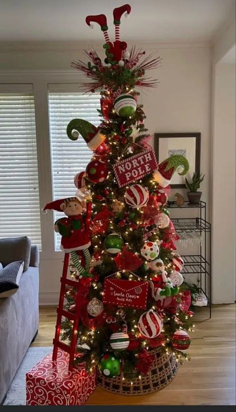 Elf Tree Christmas, Reindeer Themed Christmas Tree, Christmas Tree Big Ornaments, Elf Themed Christmas Decor, Elf Christmas Tree Ideas, Kids Christmas Tree Themes, Elf Themed Christmas Tree, Elf Christmas Tree Decorations, Christmas Tree Themes 2023