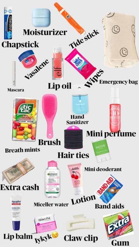 Back to school shopping can be stressful, but it doesn't have to be! This comprehensive list of back to school essentials will help you get your kids ready for the new year without breaking the bank.  #backtoschool #backtoschoolshopping Kit For School, Schul Survival Kits, Middle School Essentials, School Emergency Kit, School Backpack Essentials, Middle School Survival, Preppy School Supplies, School Survival Kits, School Preparation