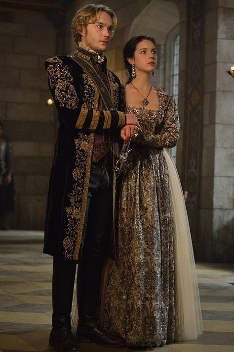 Reign Outfits, Reign Cast, Reign Mary And Francis, Era Victoria, Marie Stuart, Reign Tv Show, Reign Mary, Reign Fashion, Reign Dresses