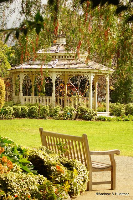 LA Arboretum, pretty La Arboretum, Curtis Arboretum Wedding, Victorian Arboretum, Gazebo Cottagecore, Cranbourne Botanical Gardens, Los Angeles Beaches, Garden Essentials, Wedding Los Angeles, Garden Paths