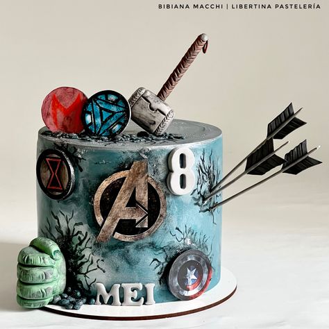 Cake Avengers @Libertinapastel Avengers Cake Ideas, Thanos Cake, Birthday Cake Superhero, Avengers Birthday Cake, Avengers Cake, Marvel Cake, Avengers Birthday, Crazy Cakes, 16th Birthday