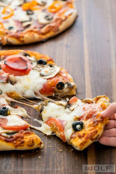 The Best Homemade Individual Pizzas (Greek and Supreme Versions). Great idea for Father's Day! #sponsored @natashaskitchen Pizza Variations, Individual Pizza, Individual Pizzas, Healthy Kid Friendly Meals, Pizza Parlor, Best Pizza Dough, Pizza Pizza, Video Recipes, Entree Recipes