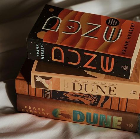 Dune Book Series, Dune Book, Aesthetic Collection, Frank Herbert, Recommended Books To Read, Literature Circles, Sci Fi Books, Book Bundles, Book Decor