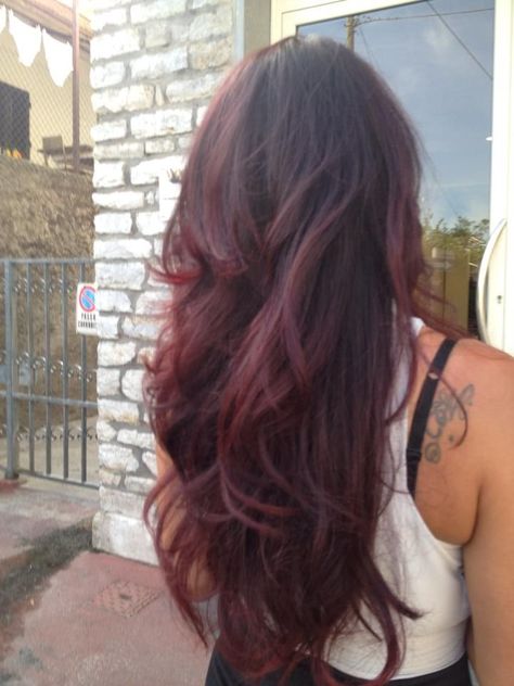 Dark Cherry Red Hair Tan Skin, Red Hair With Highlights And Lowlights, Brown Hair Red Highlights, Dark Cherry Hair, Cherry Brown Hair, Red Highlights In Brown Hair, Deep Red Hair, Red Balayage Hair, Red Ombre Hair