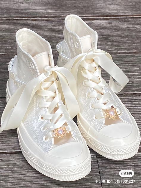 Royal Shoes Aesthetic, Coquette Shoes Sneakers, White Fancy Shoes, White Shoes Aesthetic, Coquette Shoes, Study Together, Shoe Aesthetic, Sandals Design, Cute Converse