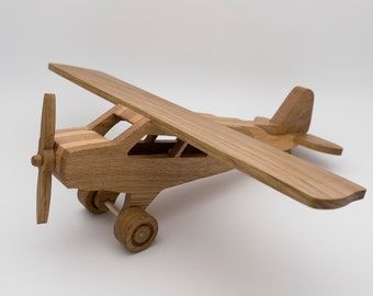 Wooden Toddler Toys, Wooden Toy Shop, Wooden Airplane, Wooden Toys Design, Wooden Plane, Wood Yard Art, Wood Plane, Toy Wood, Baby Boy Nursery Decor