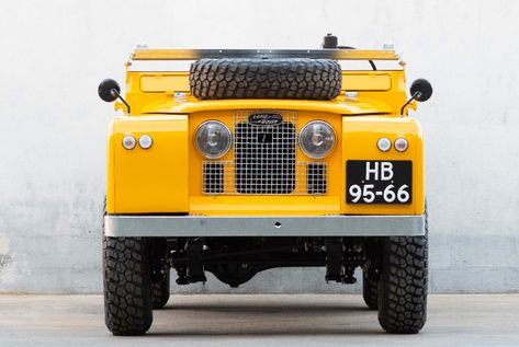 This Vintage Land Rover Was Custom-Made to Carry Motorcycles • Gear Patrol Land Rover Pick Up, Land Rover Series 3, Land Rover Models, Deus Ex Machina, Expedition Vehicle, Land Rover Series, Car Projects, 4x4 Trucks, Ex Machina