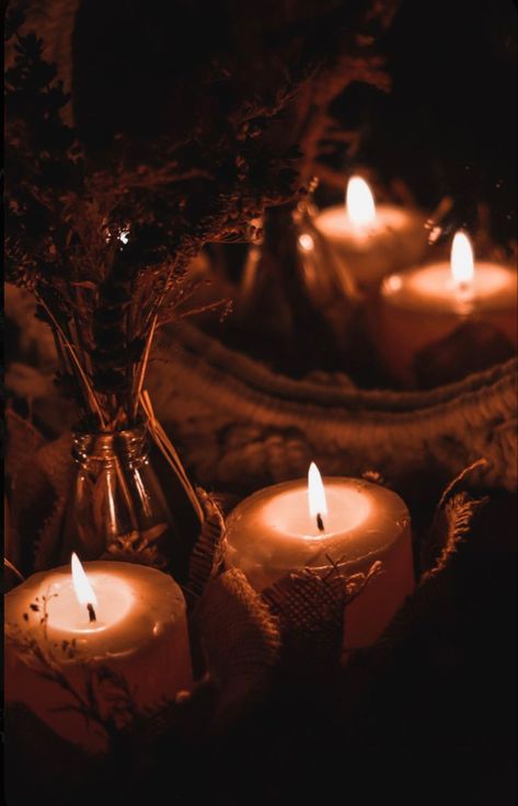 Fall Candles Aesthetic Wallpaper, Candle Aesthetic Cozy Dark, Bougie Aesthetic, Candles Aesthetic Cozy, Drawing Dreams, Calming Meditation, Art And Drawing, Music For Meditation, Arte Aesthetic