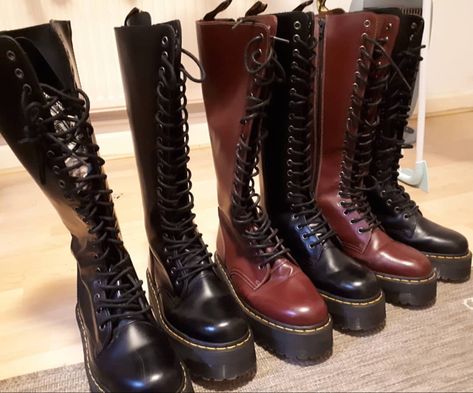 Doc Martens High Boots, Knee High Docs, Dr Martens Knee High Boots, Knee High Docs Outfit, Long Doc Martens, Knee High Dr Martens Outfit, Knee High Doc Martens Outfits, Calf Socks Outfit, High Top Doc Martens