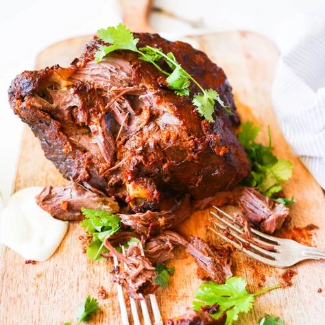 Lamb Leg Slow Cooker, Lamb Slow Cooker Recipes, Lamb Shanks Slow Cooker, Tandoori Lamb, Slow Cooker Curry, Slow Cooker Lamb, Lamb Leg, Slow Cooked Lamb, Lamb Dishes