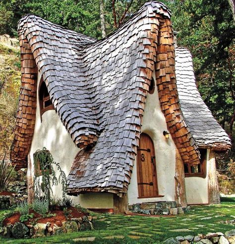 storybook cottage design Minimalist Mansion, Fairytale Houses, Casa Hobbit, Storybook House, Fairytale House, Storybook Homes, Straw Bale, Fairytale Cottage, Storybook Cottage