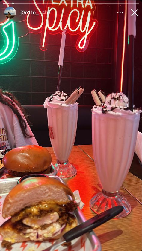 milkshake date Milkshake Date Aesthetic, American Milkshake, Diner Milkshake, Milkshake Date, Milkshake Aesthetic, Chloe Core, Milkshake Shop, Spooky Summer, Burger Party