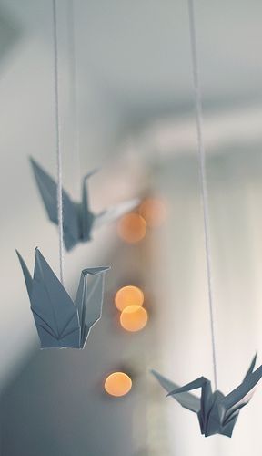 Diy Origami Decor, Diy Origami Home, Diy Origami Home Decor, Paper Swan, Origami Decor, Origami Home Decor, Origami Swan, Origami Paper Art, Origami Bird