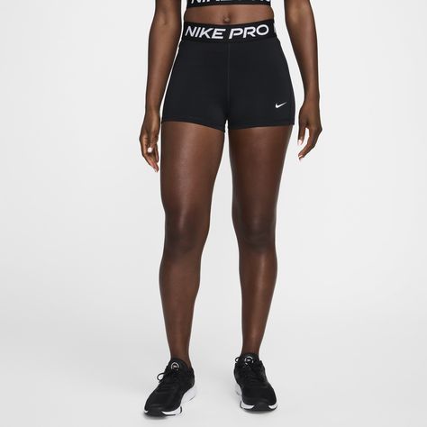 Don't let anything stop you from reaching your goals—especially not your period. These lightweight, stretchy Nike Pro shorts dry quickly and are equipped with an ultrathin liner that helps prevent leaks when worn as a backup to your usual protection.﻿ So whether you're pushing through a challenging set or counting down the clock, you can take it on without worry. Nike Clothes Women, Pro Nike Shorts, Nike Prod, Nike Pros Shorts, Nike Pro Shorts Outfit, Nike Shorts Outfit, Nike Women Outfits, Biker Shorts Black, Nike Spandex Shorts