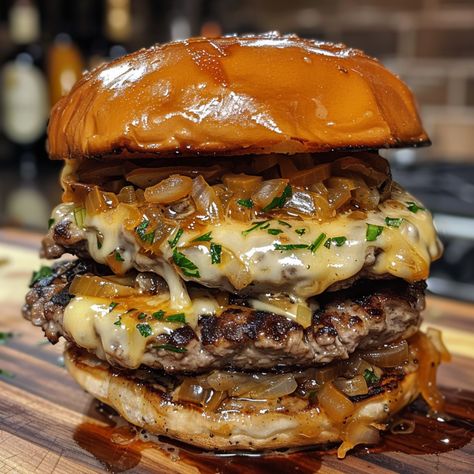 French Onion Soup Burgers: A Match Made in Flavor Heaven - Flavor Nectar French Onion Hamburgers, French Onion Soup Burgers, Onion Soup Hamburger Recipe, Onion Hamburgers, French Onion Soup Burger Recipe, French Onion Soup Burger, Onion Soup Burgers, Caramelized Onion Burger, French Onion Burger