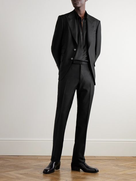 These refined suit trousers are tailored on TOM FORD's signature 'Shelton' block. Cut slim from wool and mohair-blend, they have adjustable waist tabs for a comfortable fit and unfinished hems to customise the break. Wear them with a sleek blazer and rollneck for a sophisticated evening outfit. Men's Dress Shoes With Suit, Men Bodycon Dress, Men Formal Wear Classy, Formal Cocktail Attire Men, Black On Black Suit Men, Black Formal Outfit Men, Black Trousers Outfit Men, Black Formal Dress Men, Black Male Suit