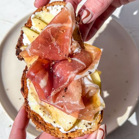 Sweet Parma Ham Toast Ham Toast, Parma Ham, Fairbanks Alaska, Delicious Lunch, Whole Wheat Bread, Ham Recipes, Yummy Lunches, Ham And Cheese, Parma