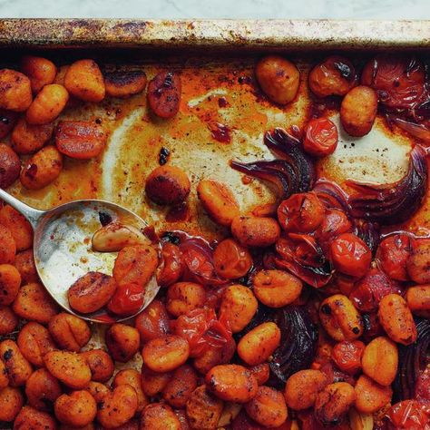 Harissa Roast Gnocchi Bake Gnocchi Oven Bake, Roast Gnocchi, Crispy Gnocchi, Gnocchi Bake, Rose Harissa, Baked Gnocchi, Harissa Paste, Rice Pasta, Food Easy