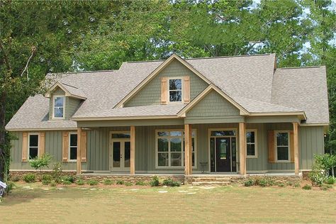 Plan 63-270 - Houseplans.com Siding House, Bathroom French Country, Barn Houses, Country Style House Plans, Cottage House Plans, House Paint, Garden House, Farmhouse Plans, Exterior House Colors