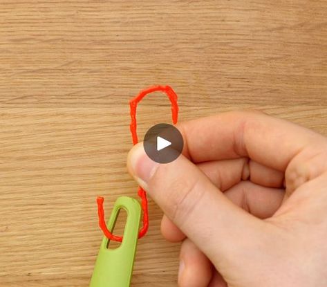 Simple Things You Can Do With a 3D Pen | Simple Things You Can Do With a 3D Pen | By 5-Minute Crafts MenFacebook Mynt3d Pen Ideas Easy, 3d Pen Ideas, Pen Projects, 3d Pen, Simple Things, 5 Minute Crafts, You Can Do, Things To Do, Pen