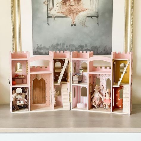 Hi, I’m Caroline on Instagram: "who has been waiting for part two of our castle glow ups?? 🙋🏽‍♀️ we are finally sharing our inside of the @michaels dollhouse castle make over & they are gorgeous 🤩 head over to these mamas to see what fun they created. #makeitwithmichaels @ashleyreneelinder @magic4cora @mamaforevaa @artsymamalife" Dollhouse Castle, Maileg House, Glow Ups, Castle Dollhouse, Maileg Doll House, Christmas Castle, Maileg Dolls, Wooden Castle, Maileg Mouse