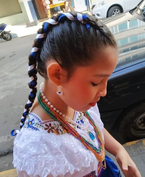 Braided Hairstyles Mexican, Traditional Mexican Hairstyles, Latina Braids, Jamaican Hairstyles, Hairstyles Mexican, Colors Braids, Braids With Ribbon, Mexican Hair, Braids Blonde