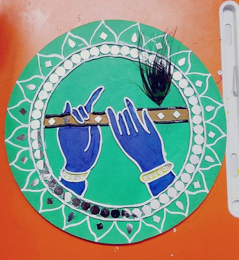 Lord krishna lippan art Krishna Flute Lippan Art, Radha Krishna Lippan Art, Krishna Lippan Art, Janmashtami Craft, Cardboard Drawing, Mirror Mandala, Lippon Art, Lipan Art, Painted Mirror Art