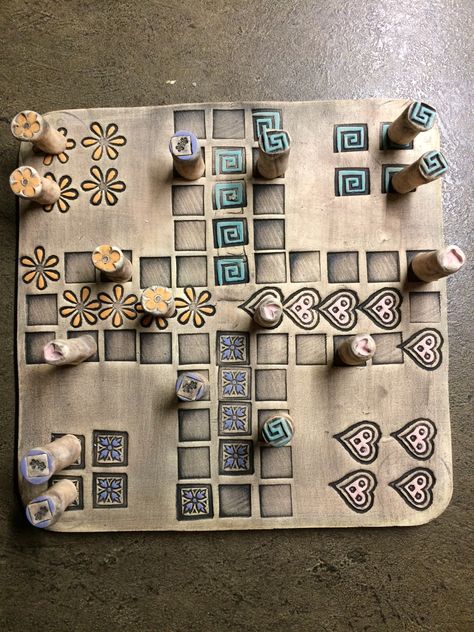 Ceramic Game Board, Ceramic Board Games, Clay Board Game, Ceramic Games, Clay Games, Sculpey Projects, Pottery Games, Kids Clay, Diy Marble