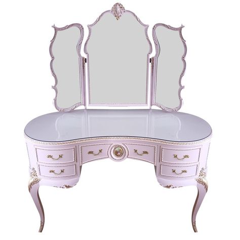 Pink Room Furniture, Coquette Makeup Vanity, Vanity Paint Ideas, Cute Makeup Table, Gold Vanity Desk, Pastel Vanity, 80s Style Bedroom, Rococo Vanity, Vintage Style Vanity