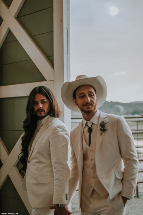 Cowboy Outfit Men, Native American Wedding, Queer Weddings, Lgbt History, Cowboy Aesthetic, Cowboy Wedding, Wedding Outfit Men, Vegas Style, Gay Fashion