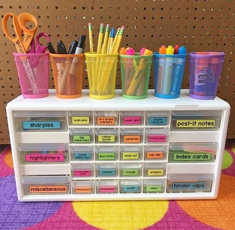 Studie Hacks, Classroom Goals, Classroom Planning, Elementary Classroom Decor, Classroom Organisation, New Classroom, Teacher Organization, Classroom Setup, Classroom Design