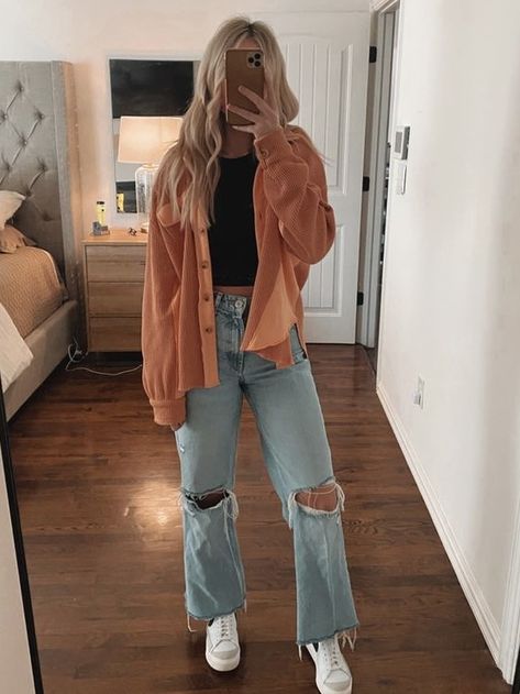 Jean Jacket Outfits Modest, Cute Spring Outfits Casual Jeans, Cute Jean Winter Outfits, Womens School Outfits, Outfit Inspo Sneakers, Cute Spring Jean Outfits, Teen Girl Outfit Inspo Fall, Cute Outfits For Teen Girls With Jeans, Outfit Inspo Late 20s