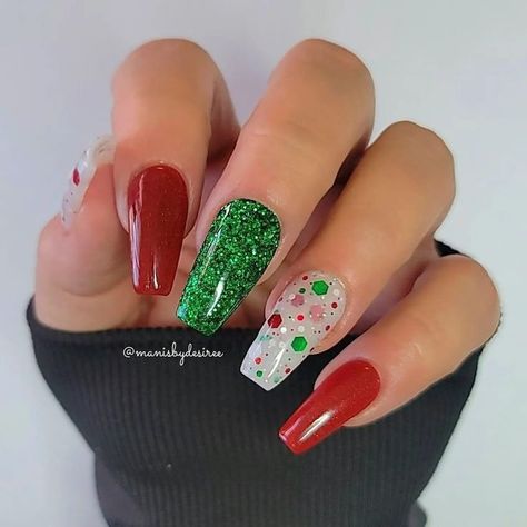 Christmas Nail Dip, Christmas Dip, Morning Christmas, Color My World, Nail Dip Powder, Christmas Gel Nails, Nail Dip, Christmas Nails Acrylic, Money Talks