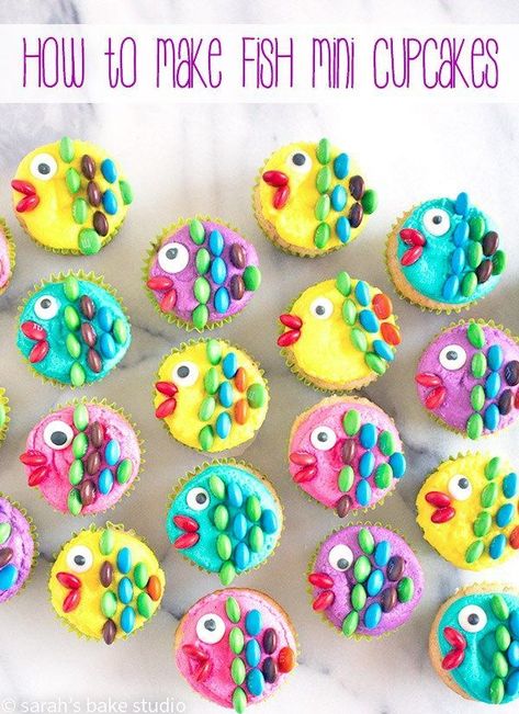 How to Make Fish Mini Cupcakes – dress up your mini cupcakes with colorful buttercream, royal icing eyes, and mini M Fishing Cupcakes, Cupcake Videos, How To Make Fish, Anniversaire Diy, Kid Cupcakes, Animal Cupcakes, Mini Cupcake, Cupcake Dress, Easy Cupcakes