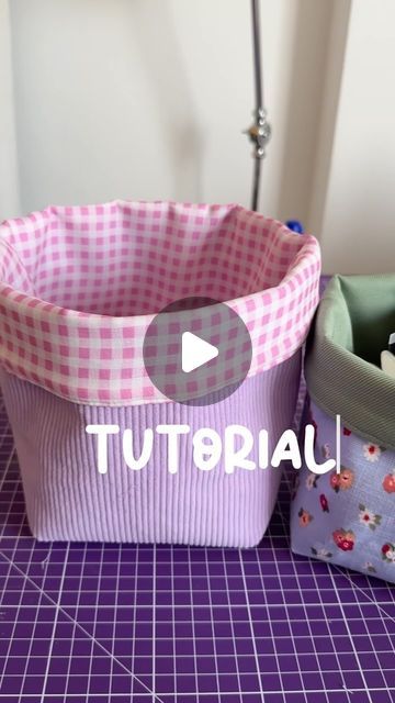 Divided Fabric Basket Tutorial, Fabric Basket Pattern Free, Fabric Storage Baskets Pattern, Diy Fabric Storage Boxes, Sewing Baskets Diy, Fabric Baskets To Sew, Fabric Baskets Diy Free Pattern, Basket Diy Ideas, Sewn Baskets