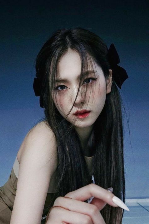 Black Pink Background, Photographie Portrait Inspiration, Dara Kpop, Blackpink Members, Your Hairstyle, Black Pink Instagram, Latest Hairstyles, Kim Jisoo, Blackpink Photos