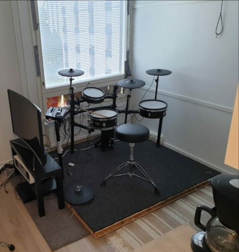 Drum Room Ideas, Drum Studio, Drums Studio, Drum Room, Small Apartment Design, Studio Ideas, Whiplash, Drum Set, Small Apartment