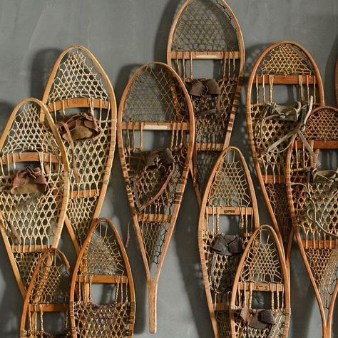 Christmas Snowshoes Decor, Nordic Chalet, Snowshoe Wall Decor, Old Snow Shoes Decor, Snow Shoe Tray, Snow Shoes Decor, Vintage Snow Shoes Decor, Vintage Snow Shoes, Antique Mall Booth