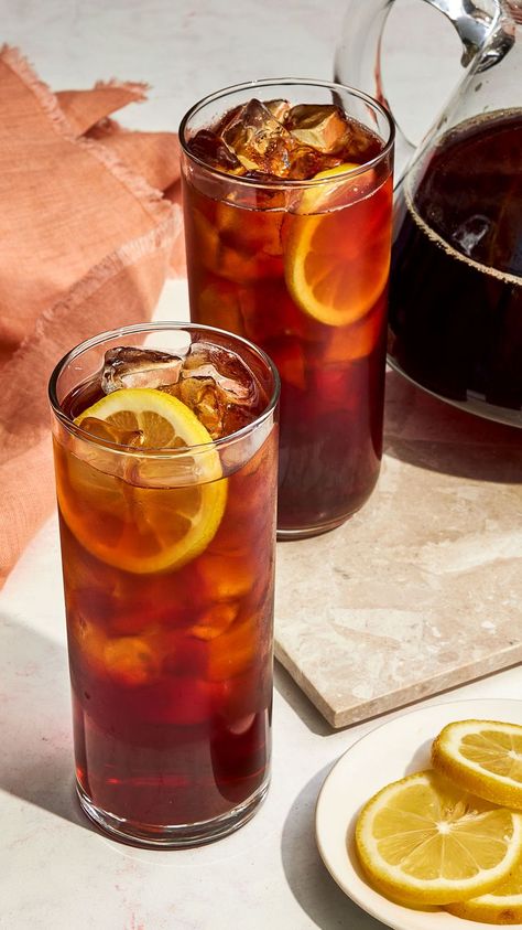 Classic Sweet Tea Sweet Tea Aesthetic, 3 Months Anniversary, Twilight Food, Iced Tea Aesthetic, Iced Sweet Tea, Cafe Worker, Sweet Tea Recipe, Sweet Iced Tea, Drinks Restaurant