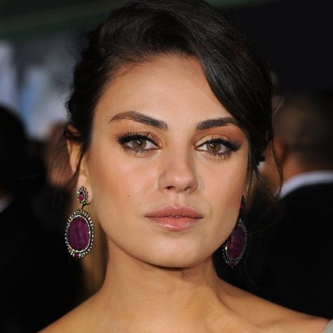 Here’s How Mila Kunis Was Shamed for Breastfeeding in Public via Brit + Co Olive Skin Blonde Hair, Olive Skin Makeup, Light Olive Skin, Dark Eyebrows, Blonde Hair Brown Eyes, Wedding Makeup For Brown Eyes, Best Wedding Makeup, Brown Hair Brown Eyes, Olive Skin