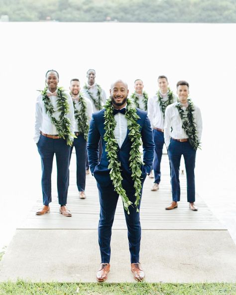 HAWAII WEDDING PLANNER on Instagram: “I’ve realized that I’ve never posted about the grooms + groomsmen 😳 ⠀ I know most times it’s always about the bride but we need to give the…” Hawaiian Wedding Groom Attire, Hawaii Groomsmen Attire, Tropical Wedding Groomsmen, Tropical Groomsmen Attire, Hawaii Weddings, Groom Wedding Attire, Wedding Groomsmen, Hawaiian Wedding, Groomsmen Attire