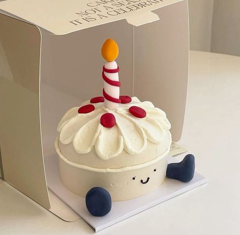 Jelly Cat, Cake Mini, Korean Cake, Sketchbook Inspo, Funny Birthday Cakes, Mini Cakes Birthday, Creative Birthday Cakes, Simple Birthday Cake, Baby Birthday Cakes