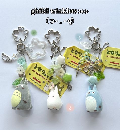 Make Your Day Totoro Keychain, Neighbour Totoro, Pretty School Supplies, Polymer Clay Gifts, Clay Keychain, Bead Charms Diy, Cute School Supplies, Jewelry Accessories Ideas, Cute Clay