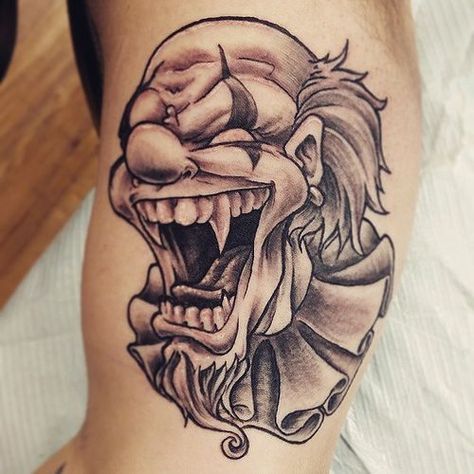 Clown Face Tattoo, Scary Clown Drawing, Jester Tattoo, Evil Clown Tattoos, Clown Tattoos, Evil Skull Tattoo, Chicano Tattoos Sleeve, Clown Tattoo, Evil Tattoos