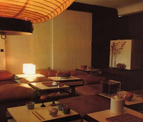 70s Interior Design, 80s Interior Design, Living In The Past, 80s Interior, 70s Interior, Retro Interior Design, Japanese Interior Design, Casa Vintage, Retro Interior