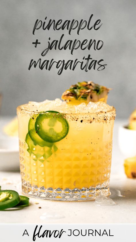 Fresh Pineapple Jalapeno Margarita Pineapple Margarita Recipe, Spicy Margarita Recipe, Jalapeno Margarita, Pineapple Margarita, Yummy Alcoholic Drinks, Spicy Margarita, Tequila Drinks, Fresh Pineapple, Boozy Drinks