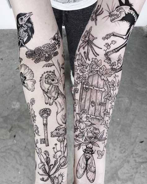 Cottagecore Tattoos, Cottagecore Tattoo, Natur Tattoo Arm, Tatuaje Studio Ghibli, Botanisches Tattoo, Garden Tattoos, Aesthetic Tattoo, Piercings And Tattoos, Nature Tattoos