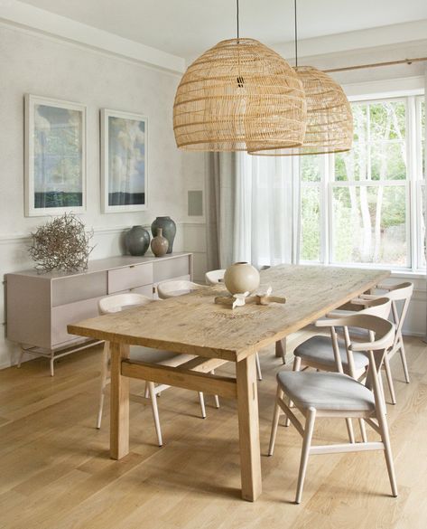 Coastal Dining, Contemporary Coastal, Wood Room, Coastal Kitchen, Dining Room Inspiration, East Hampton, Dining Room Design, Kitchen Style, Room Table