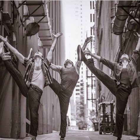 Broadway Dance Aesthetic, New York Dance Aesthetic, West Side Story Aesthetic, Jazz Ballet, Nyc Autumn, Broadway Dancers, Dream Bored, New York Dance, Nyc Broadway